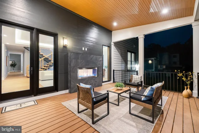 $3,499,999 | 1052 Balls Hill Road, McLean, VA 22101