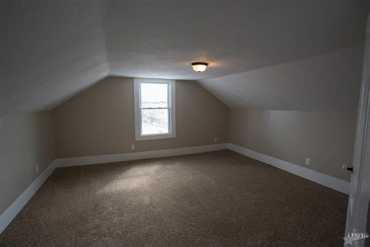 2588 West Markle Road Huntington, IN 46750 - Photo 2 of 23 Gallery Image 2