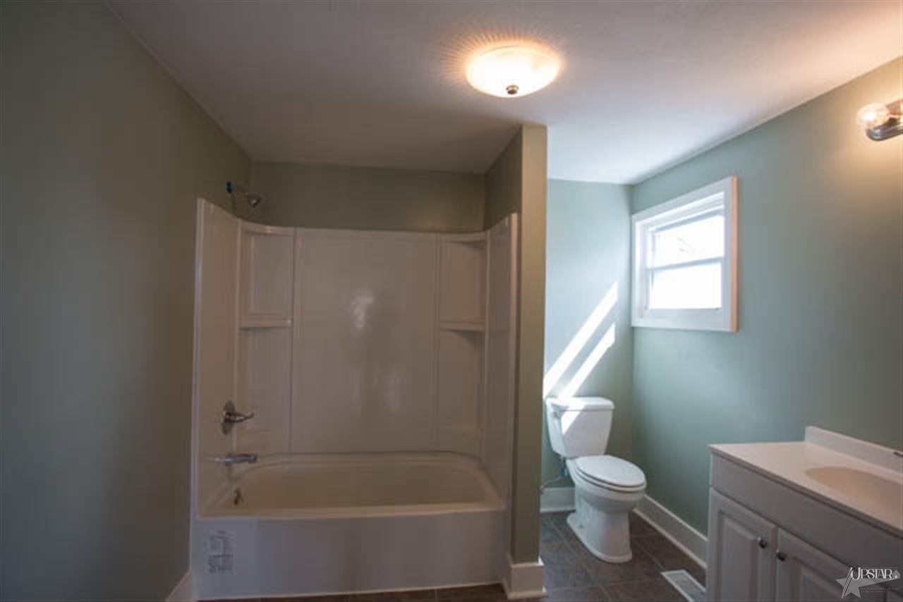 2588 West Markle Road Huntington, IN 46750 - Photo 14 of 23 Gallery Image 14