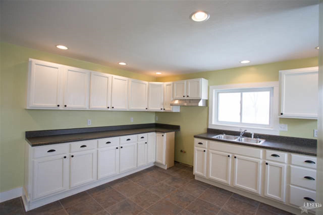2588 West Markle Road Huntington, IN 46750 - Photo 3 of 23 Gallery Image 3