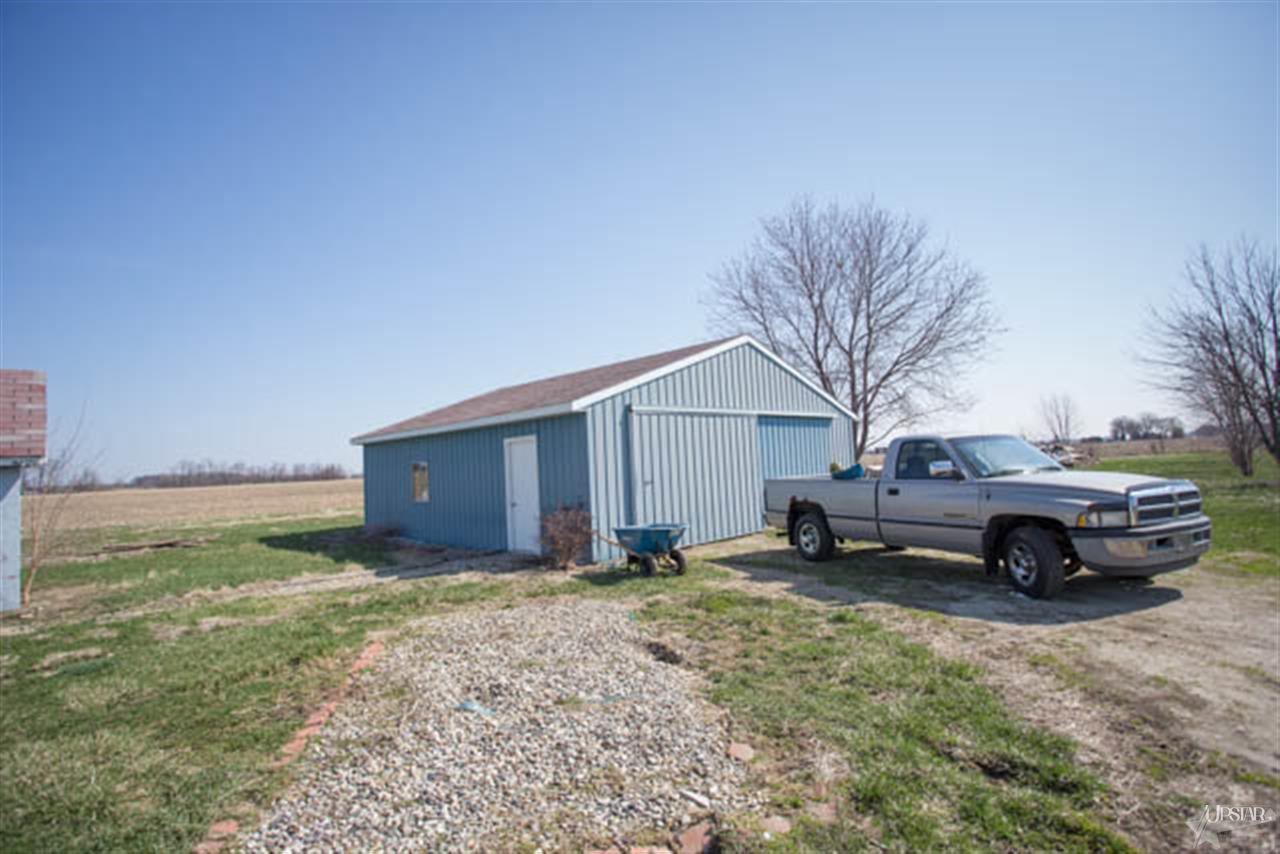 2588 West Markle Road Huntington, IN 46750 - Photo 21 of 23 Gallery Image 21