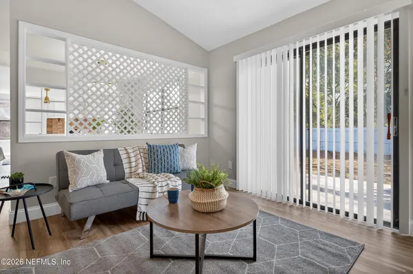 $2,200 | 3042 Hampstead Drive, Jacksonville, FL 32225