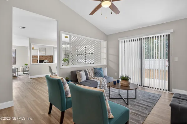 $2,200 | 3042 Hampstead Drive, Jacksonville, FL 32225