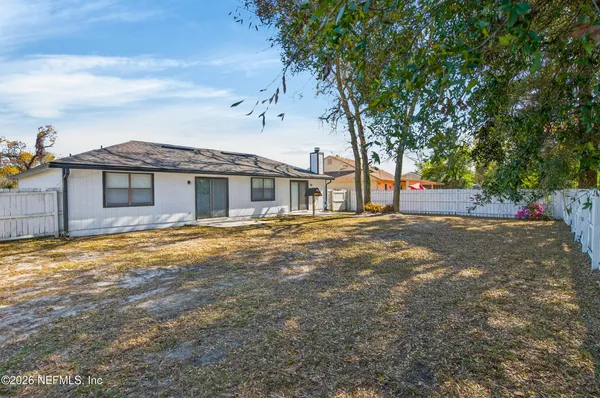 $2,200 | 3042 Hampstead Drive, Jacksonville, FL 32225