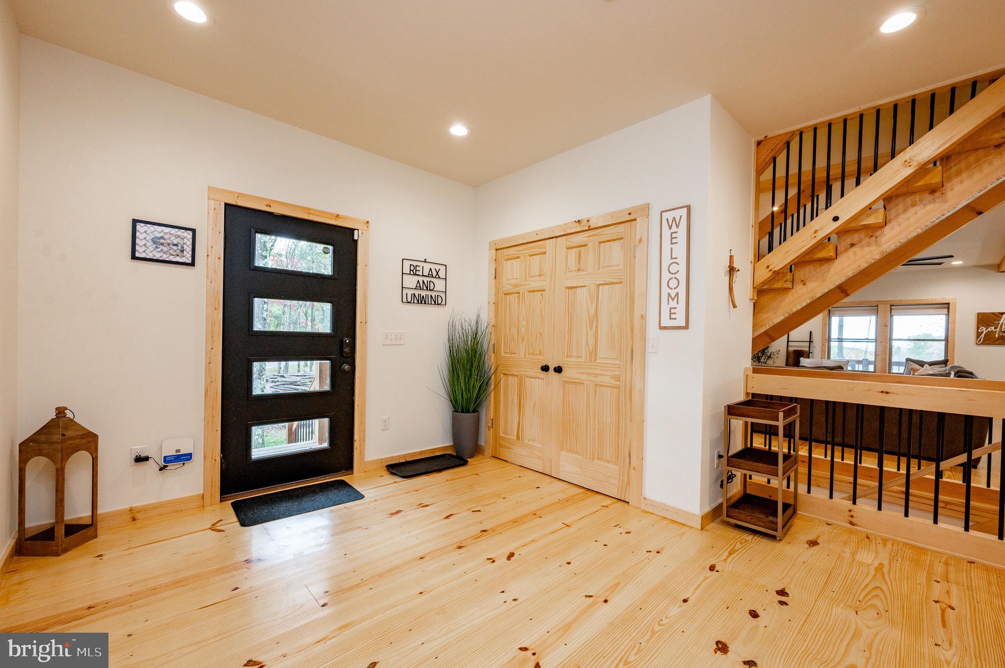 36 Irwin Way Oakland, MD 21550 - Photo 7 of 65