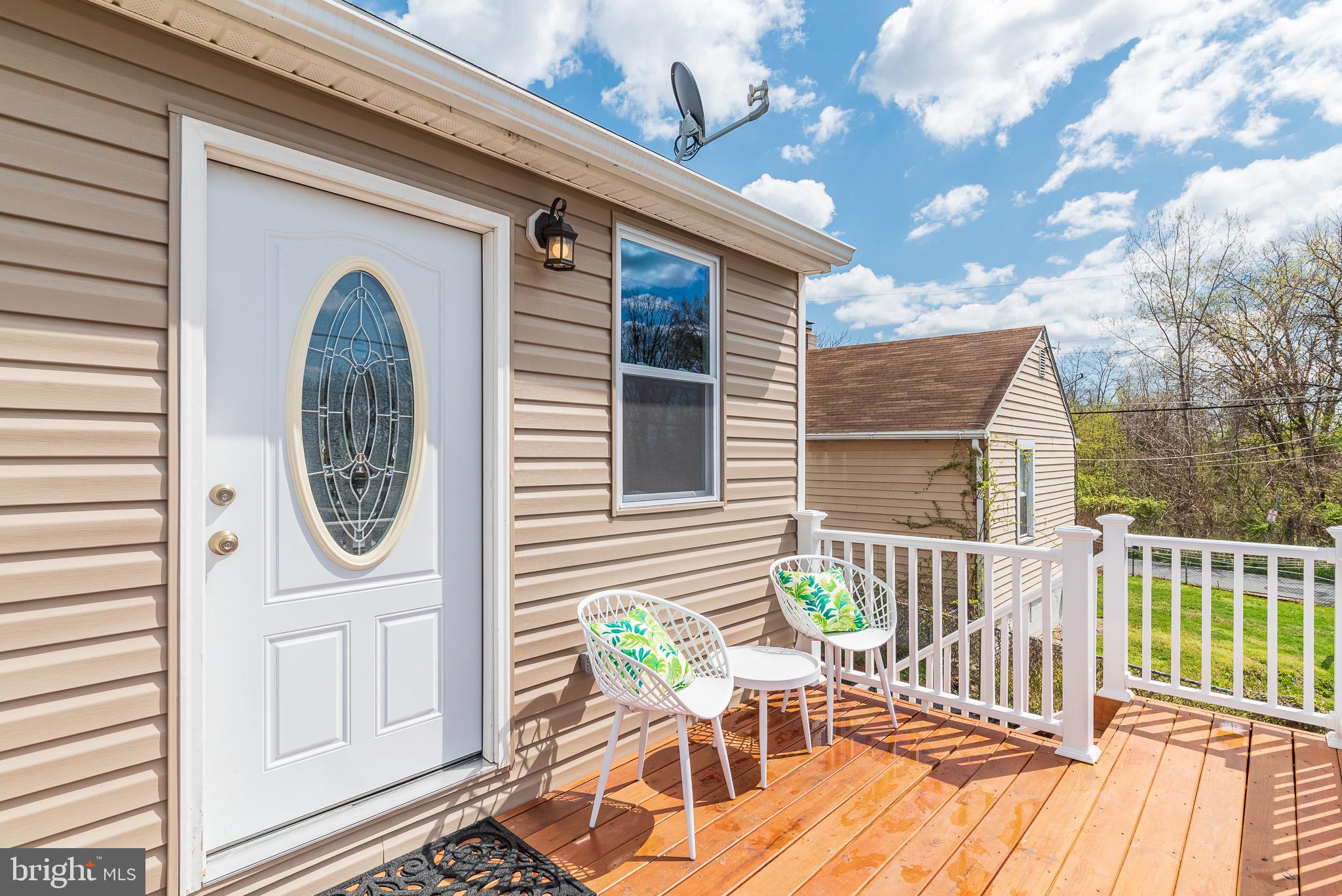 800 Rosedale Avenue Rosedale, MD 21237 - Photo 3 of 44 Relax on your Front Porch!