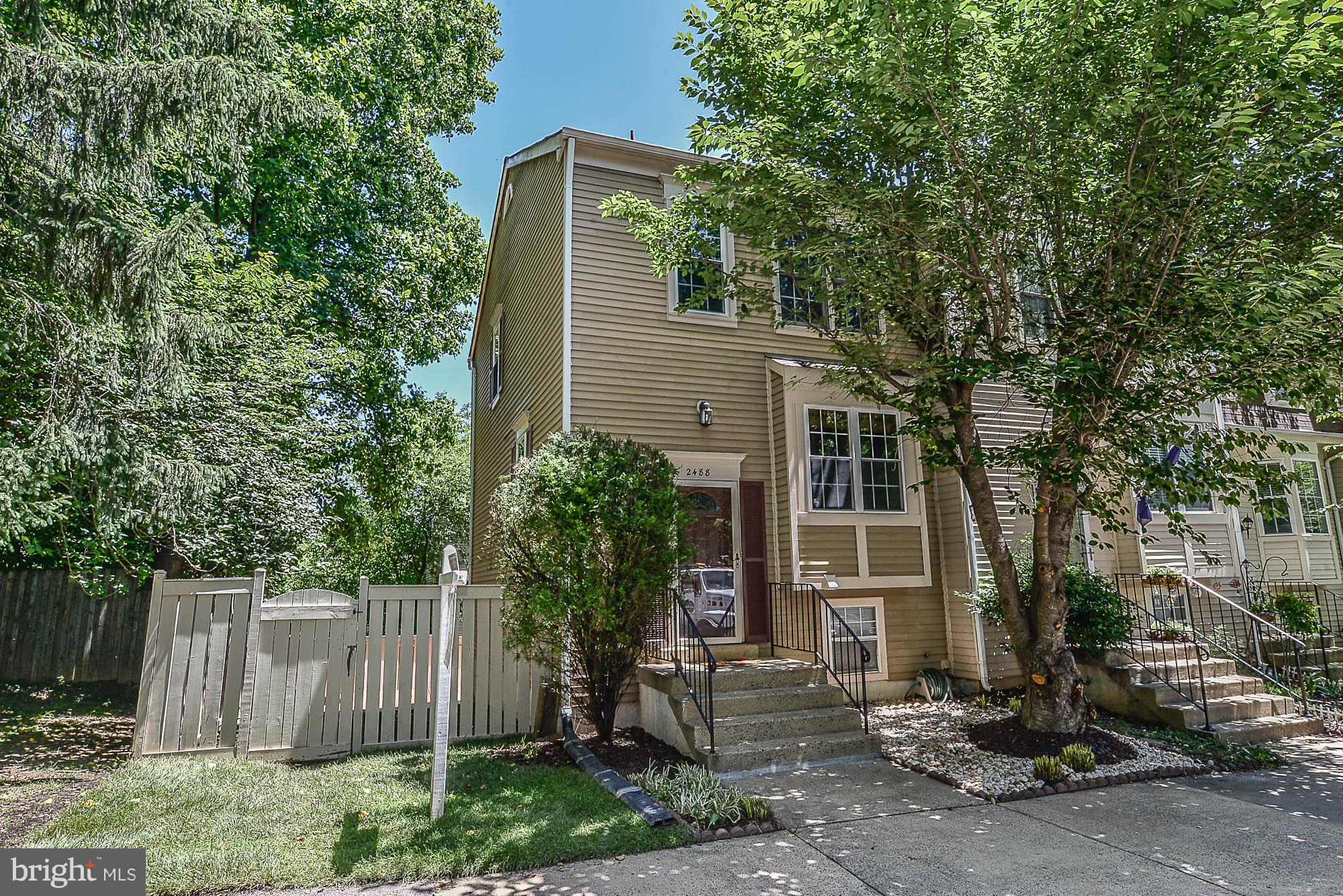 2488 Ridgehampton Court Reston, VA 20191 - Photo 2 of 30 Exterior (Front)
