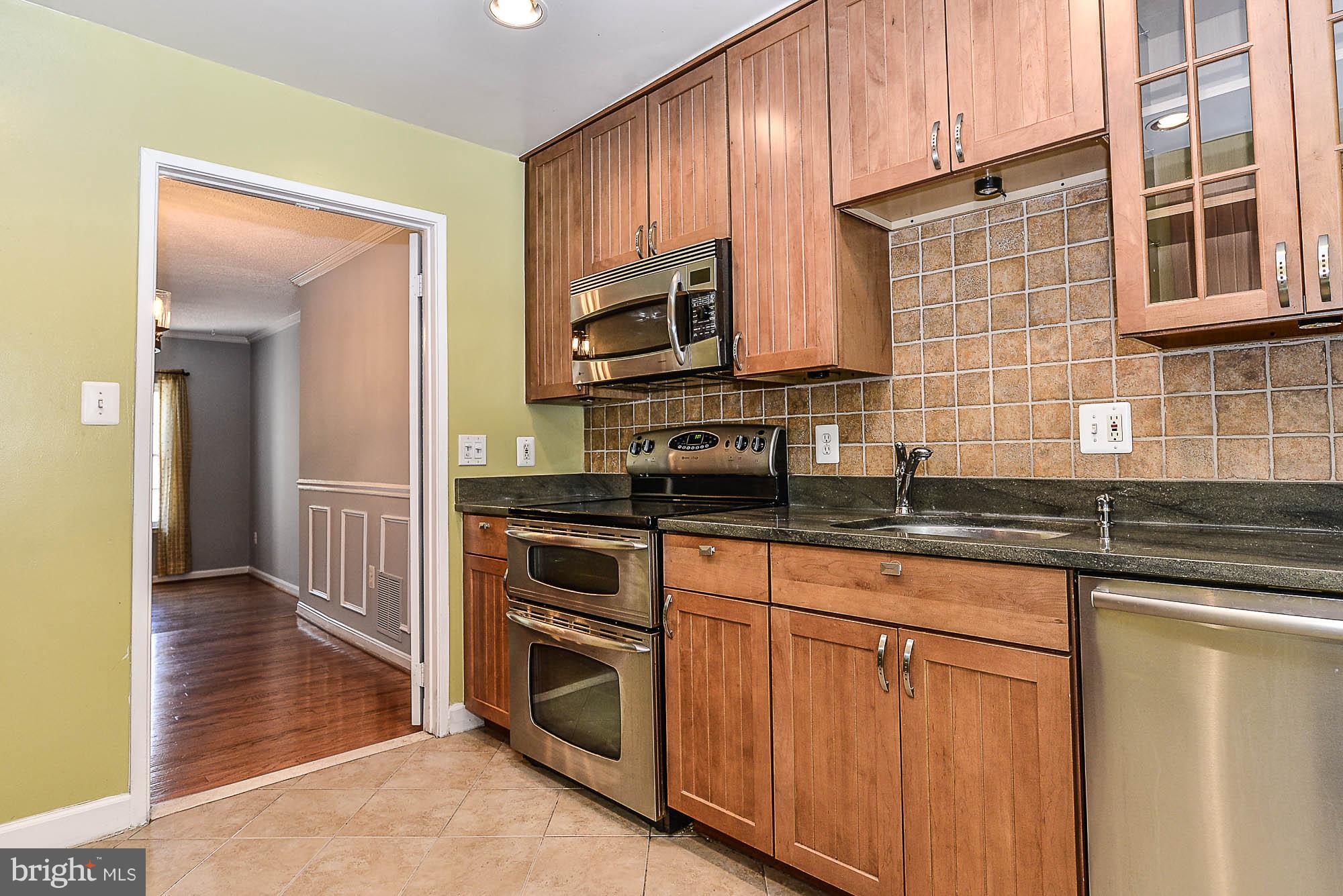 2488 Ridgehampton Court Reston, VA 20191 - Photo 7 of 30 Kitchen View Looking into Dining Area