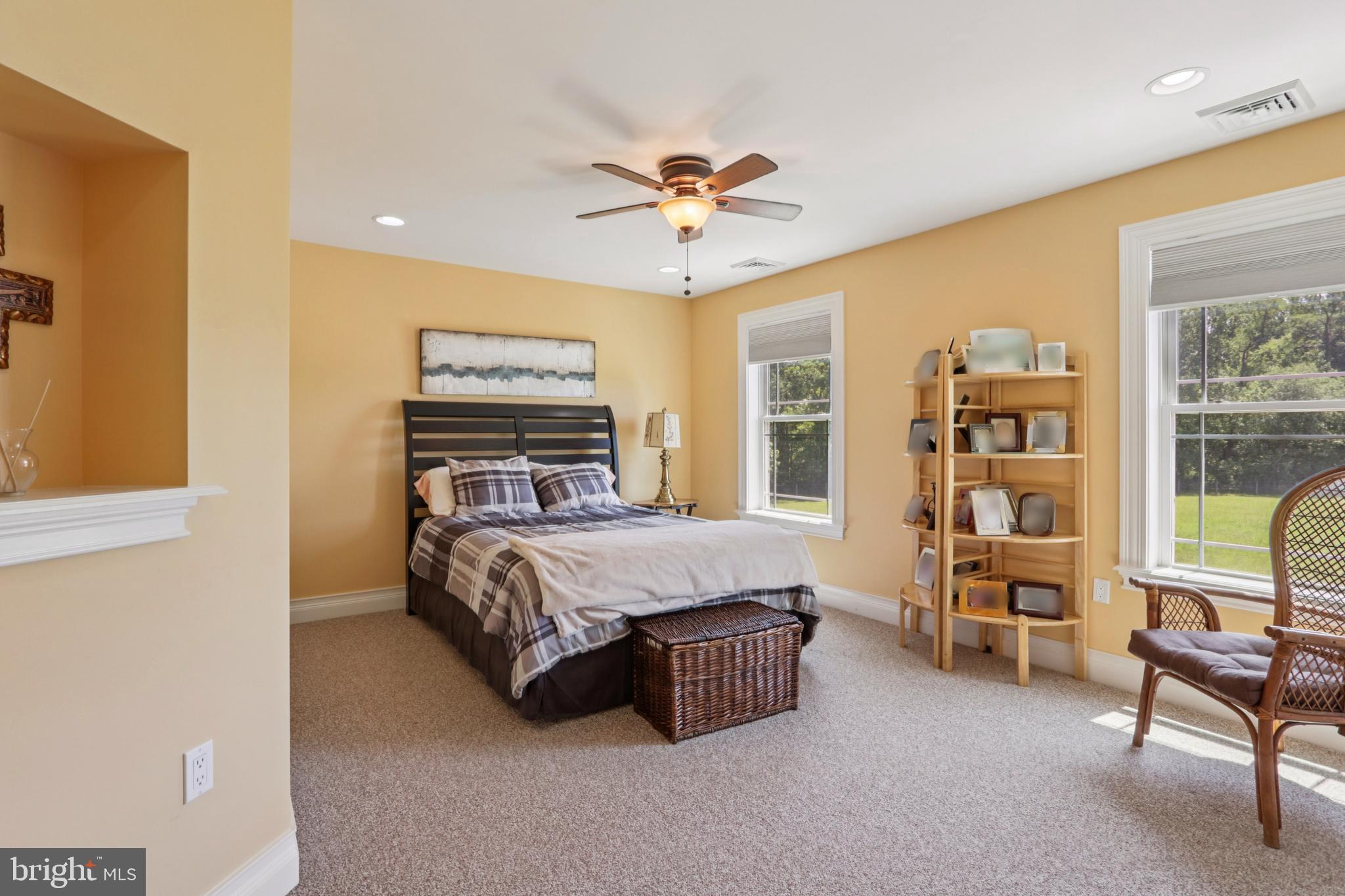 296 Sharon Road Robbinsville, NJ 08691 - Photo 36 of 107