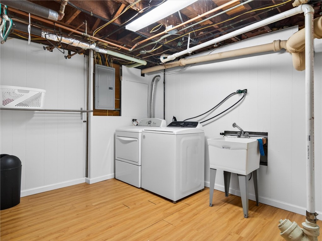 1608 Highland Avenue Rochester, NY 14618 - Photo 41 of 48 Laundry area