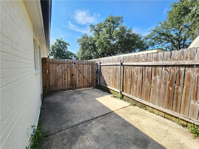 $1,450 | Undisclosed Address, River Ridge, LA 70123