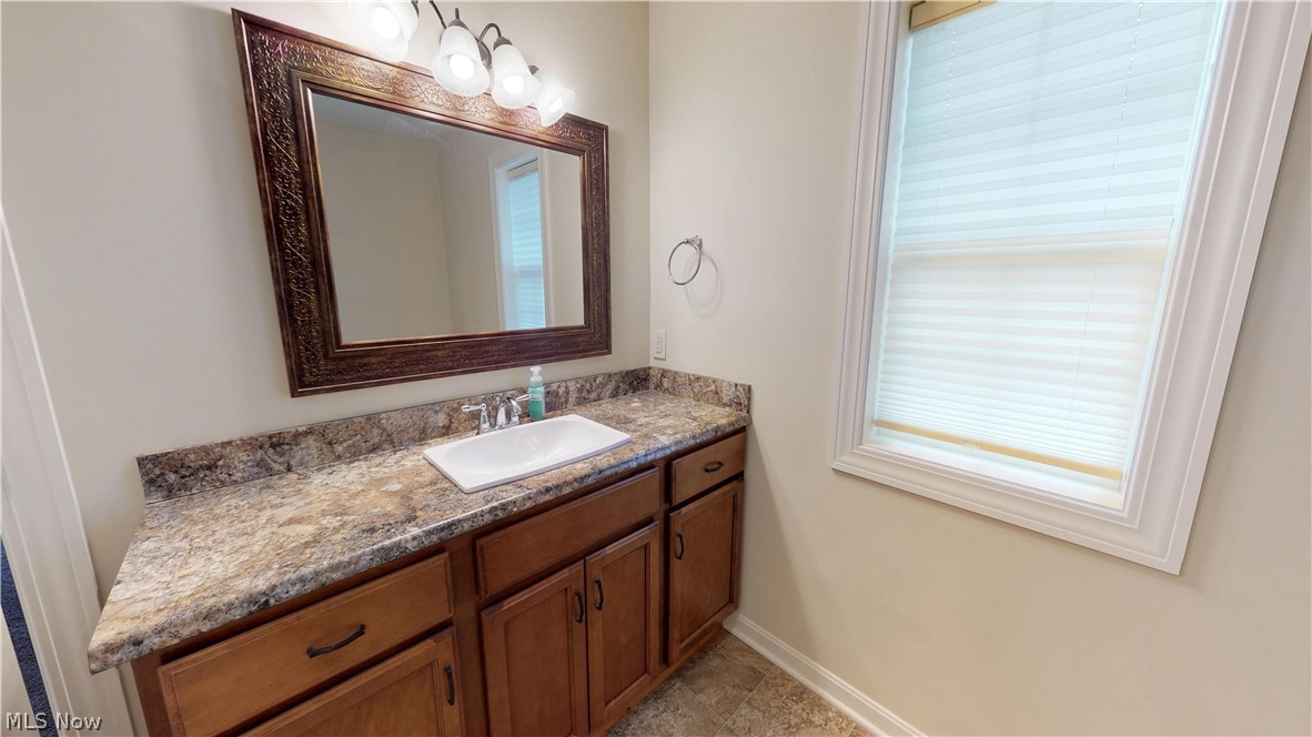 35858 Ridge Road Willoughby, OH 44094 - Photo 27 of 34