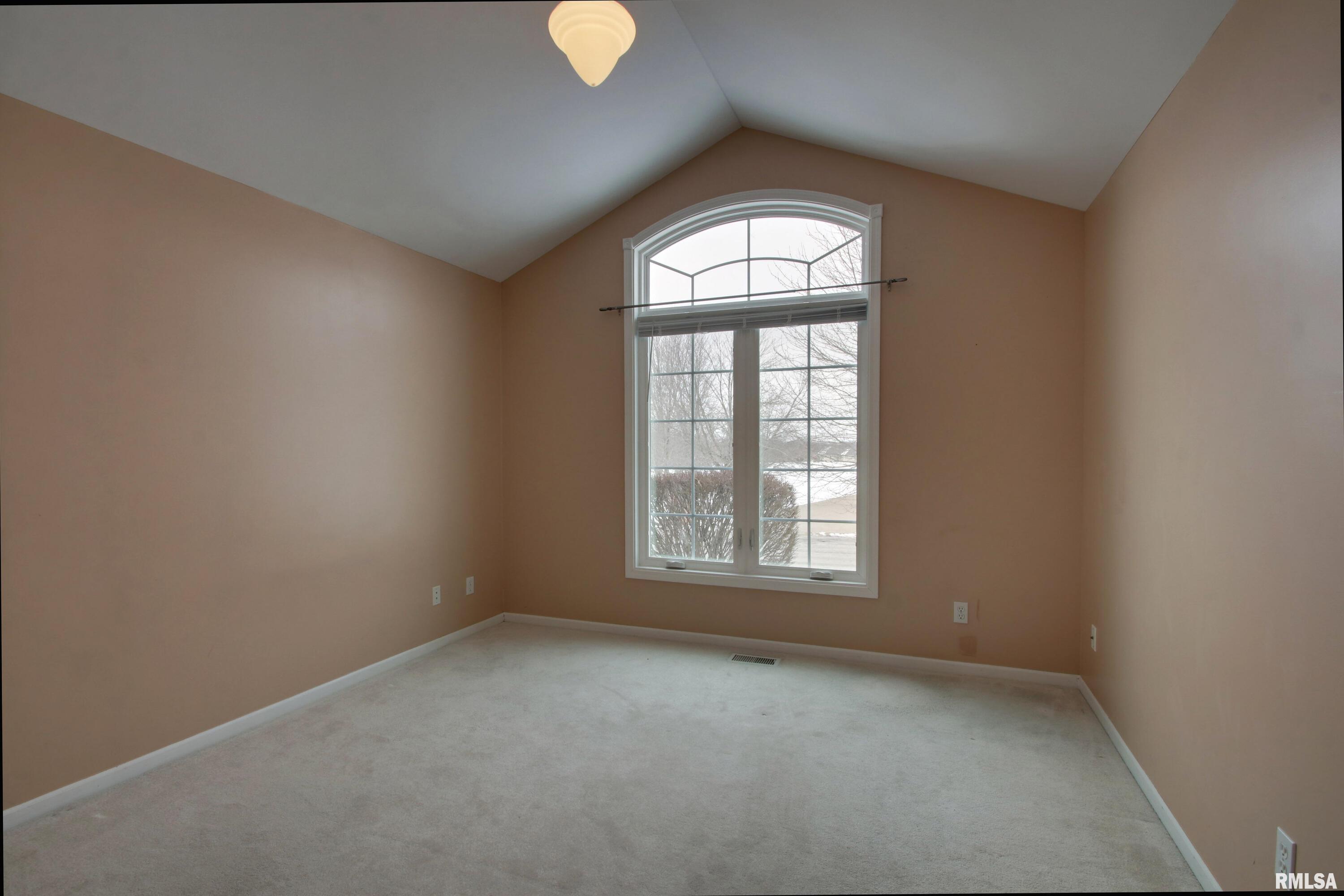 1107 Peach Tree Lane Quincy, IL 62305 - Photo 14 of 26