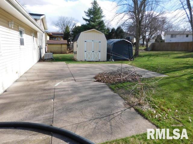 2320 Bidwell Road Muscatine, IA 52761 - Photo 3 of 12 Gallery Image 3