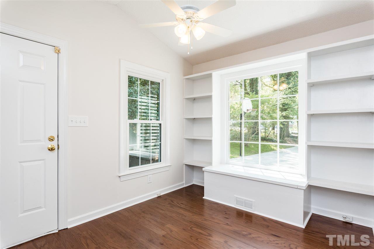 810 Temple Street Raleigh, NC 27609 - Photo 12 of 24 Gallery Image 12