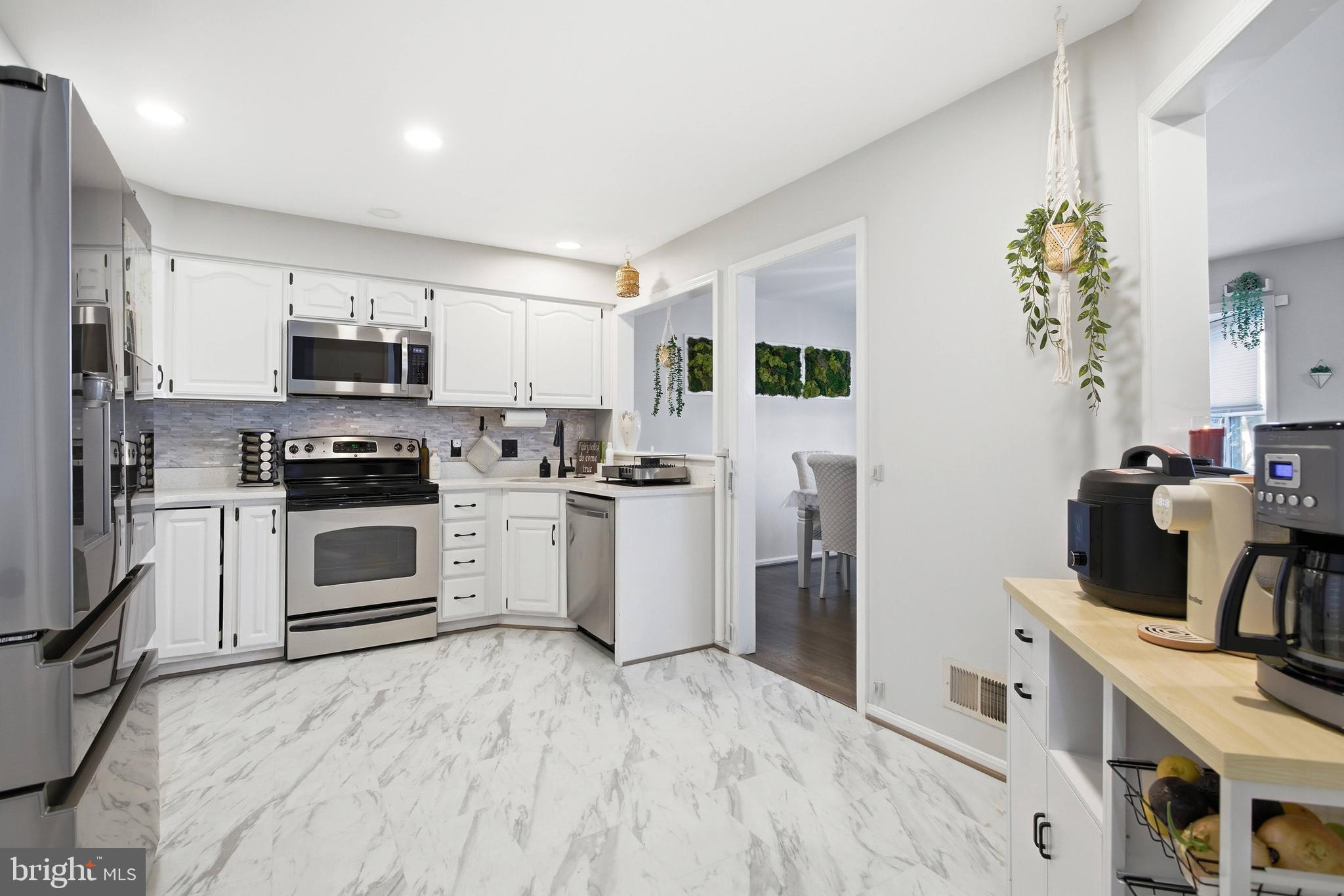 9622 Ridge Avenue Fairfax, VA 22030 - Photo 10 of 45