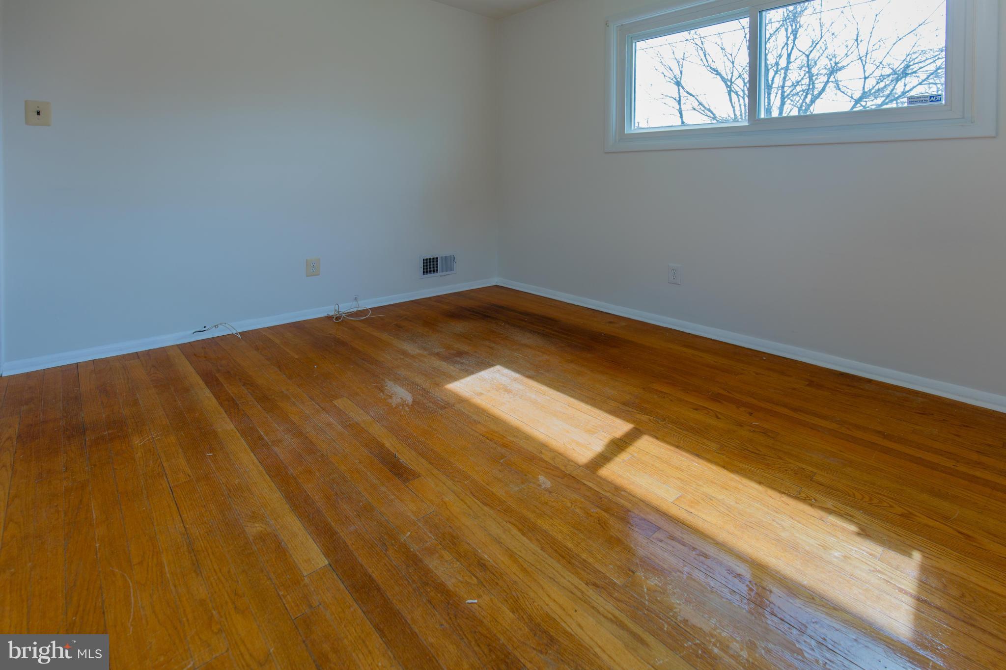 12909 Holdridge Road Silver Spring, MD 20906 - Photo 22 of 30 Bedroom
