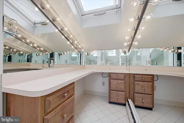 $1,050,000 | 560 Watford Lane, Berwyn, PA 19312