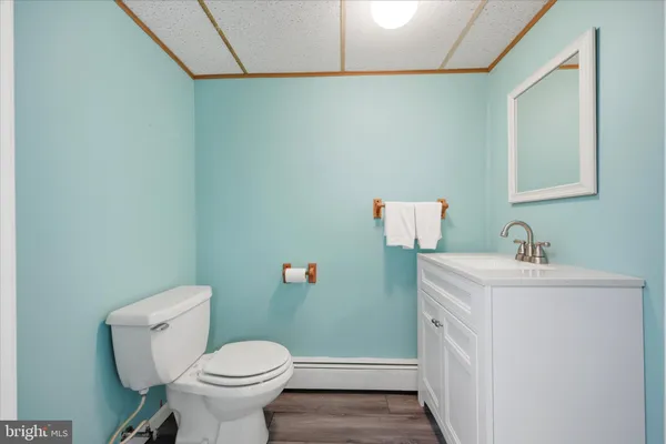 $1,050,000 | 560 Watford Lane, Berwyn, PA 19312