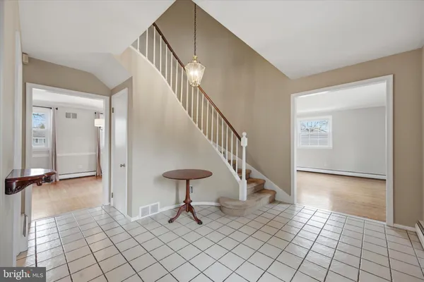 $1,050,000 | 560 Watford Lane, Berwyn, PA 19312