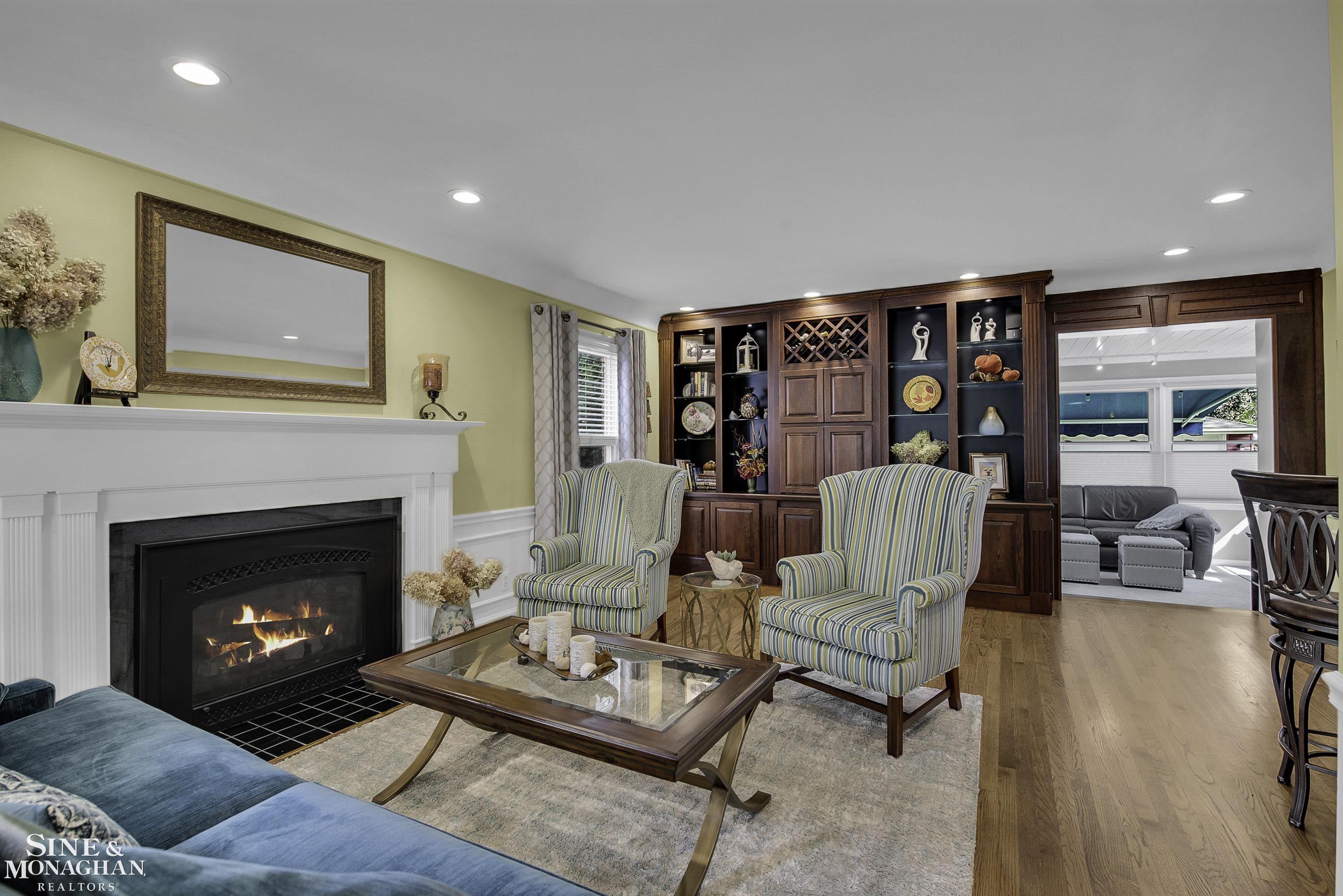 1956 Severn Road Grosse Pointe Woods, MI 48236 - Photo 11 of 40