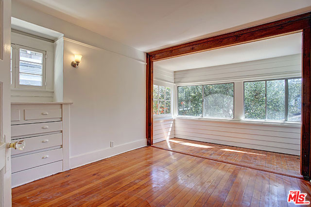 121 Wavecrest Avenue Venice, CA 90291 - Photo 3 of 13