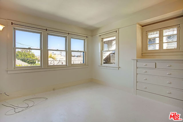 121 Wavecrest Avenue Venice, CA 90291 - Photo 9 of 13