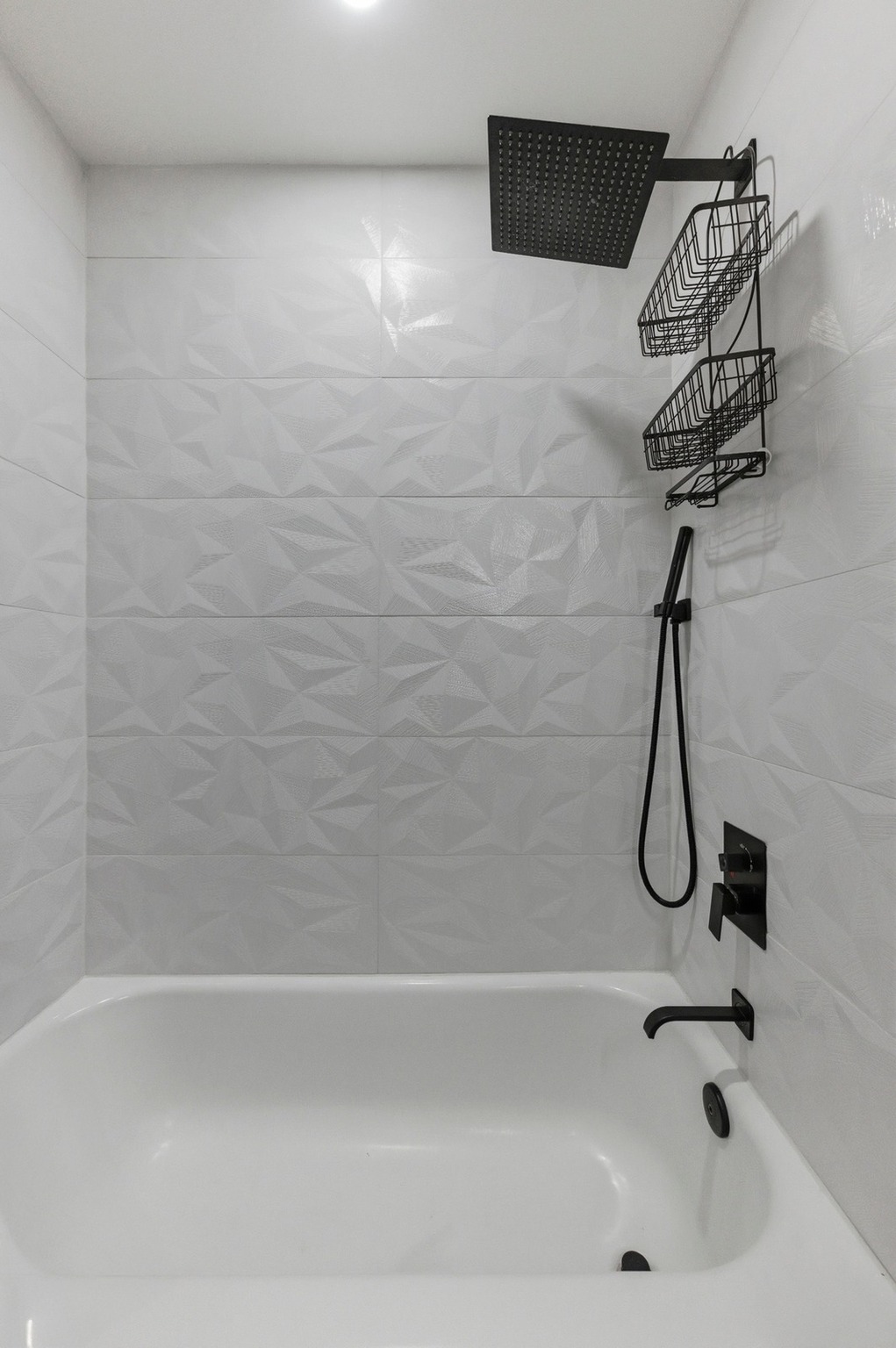 3817 Leafield Drive Austin, TX 78749 - Photo 24 of 31 a bathroom with a bath tub with a shower