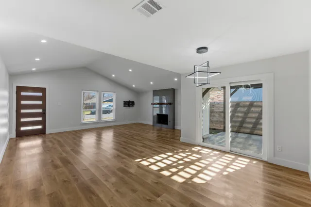 $625,000 | 3817 Leafield Drive, Austin, TX 78749