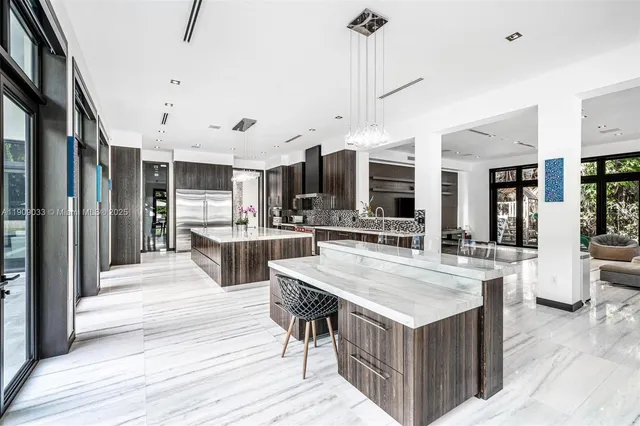 $13,850,000 | 8961 Southwest 62nd Court, Pinecrest, FL 33156