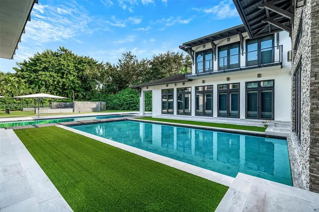 $13,850,000 | 8961 Southwest 62nd Court, Pinecrest, FL 33156