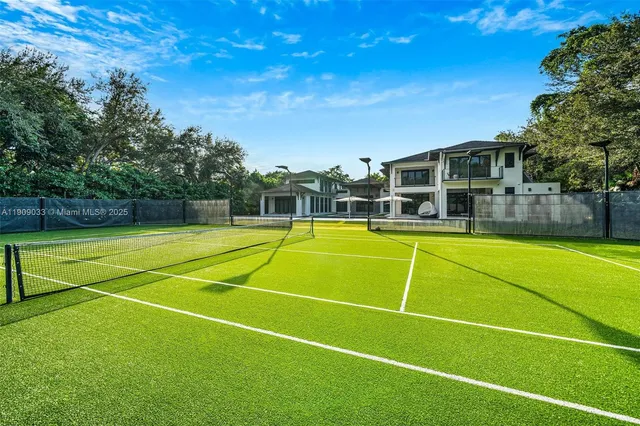 $13,850,000 | 8961 Southwest 62nd Court, Pinecrest, FL 33156
