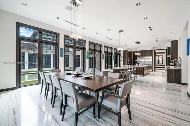 $13,850,000 | 8961 Southwest 62nd Court, Pinecrest, FL 33156