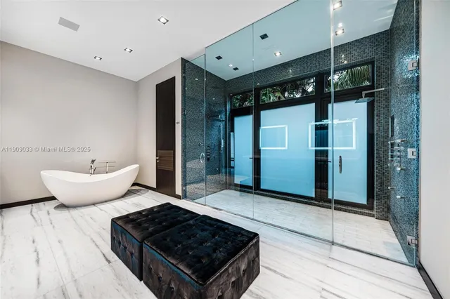 $13,850,000 | 8961 Southwest 62nd Court, Pinecrest, FL 33156