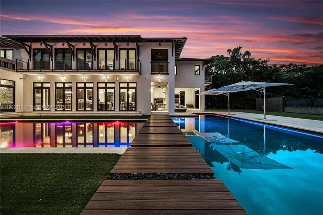 $13,850,000 | 8961 Southwest 62nd Court, Pinecrest, FL 33156