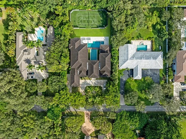 $13,850,000 | 8961 Southwest 62nd Court, Pinecrest, FL 33156