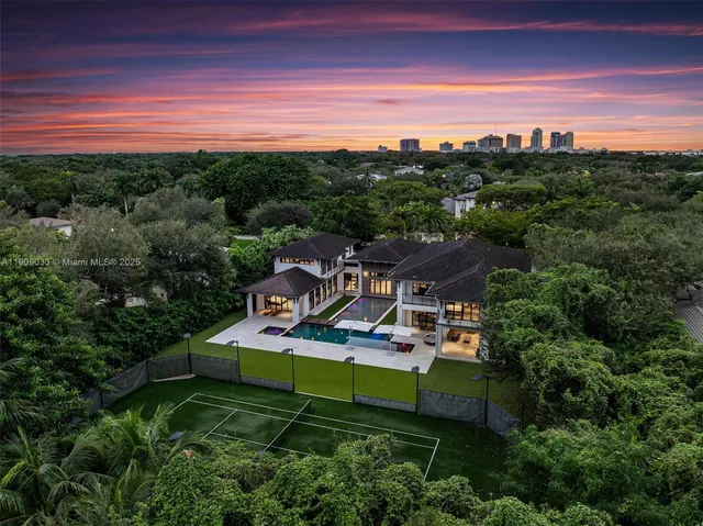 $13,850,000 | 8961 Southwest 62nd Court, Pinecrest, FL 33156