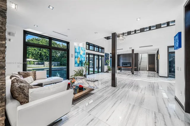 $13,850,000 | 8961 Southwest 62nd Court, Pinecrest, FL 33156