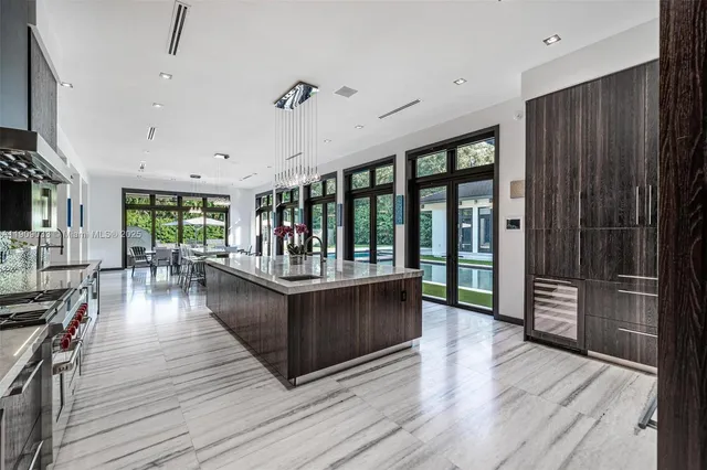 $13,850,000 | 8961 Southwest 62nd Court, Pinecrest, FL 33156