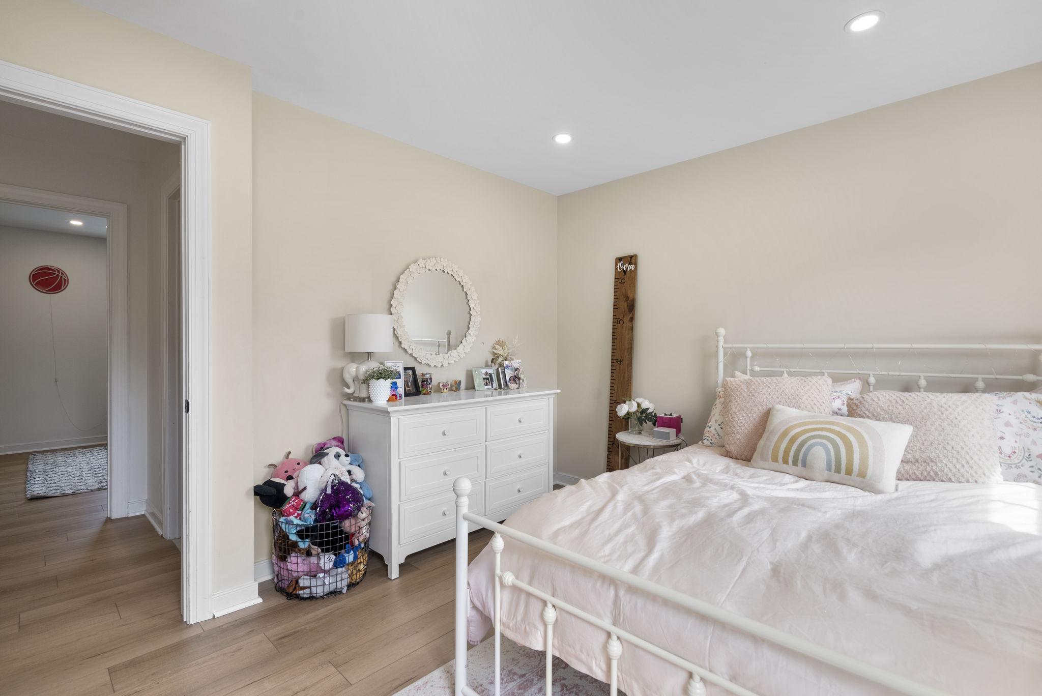2730 Howard Grove Road Davidsonville, MD 21035 - Photo 34 of 68 Serene bedroom