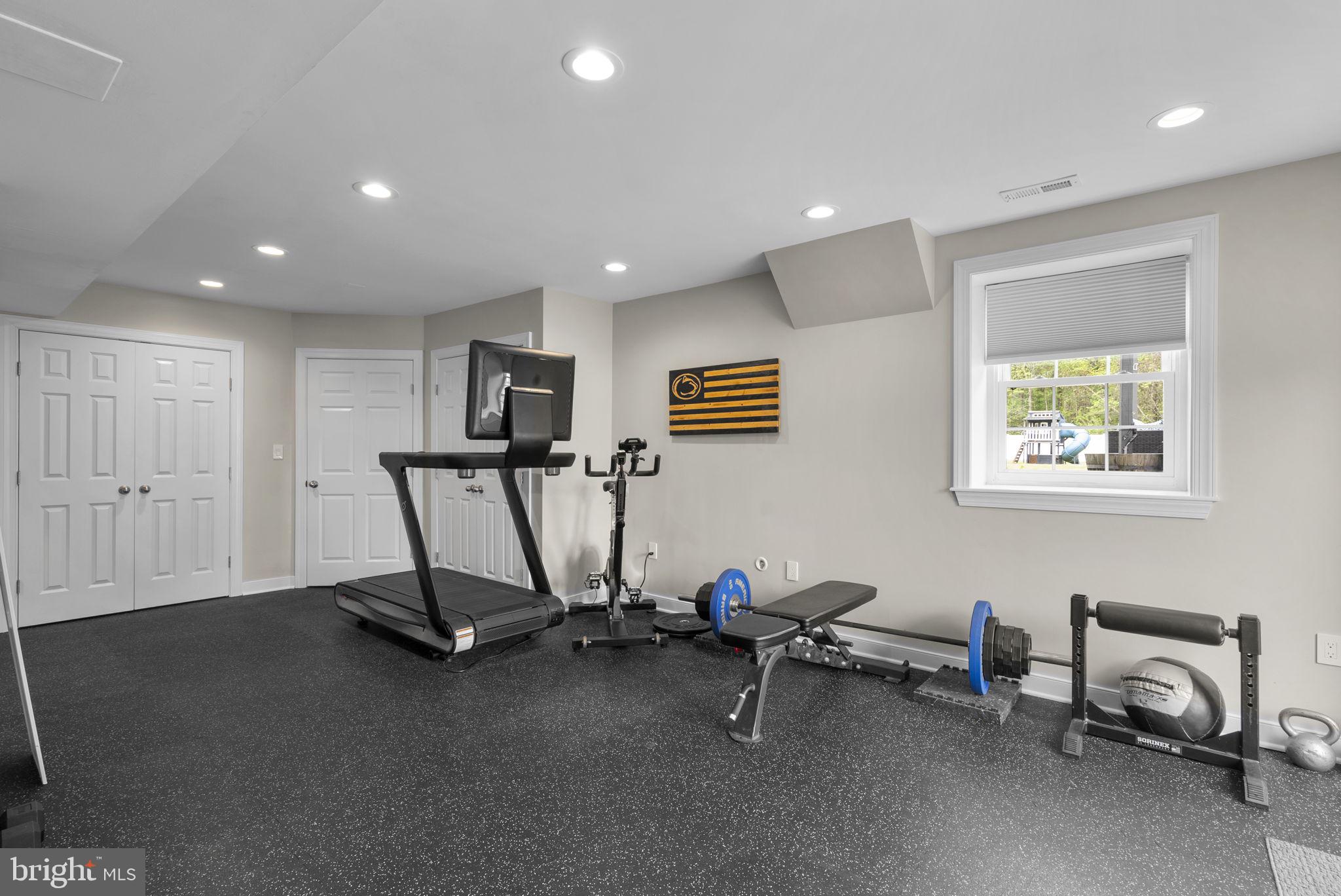 2730 Howard Grove Road Davidsonville, MD 21035 - Photo 43 of 68 Modern home gym with sleek design.