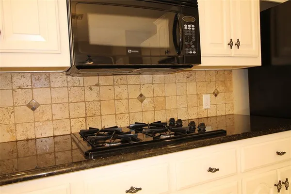 $4,400 | 2719 Hidden Lake Drive, Grapevine, TX 76051