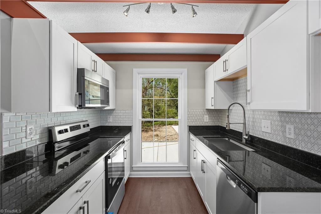 3329 Rockingham Road High Point, NC 27265 - Photo 10 of 31