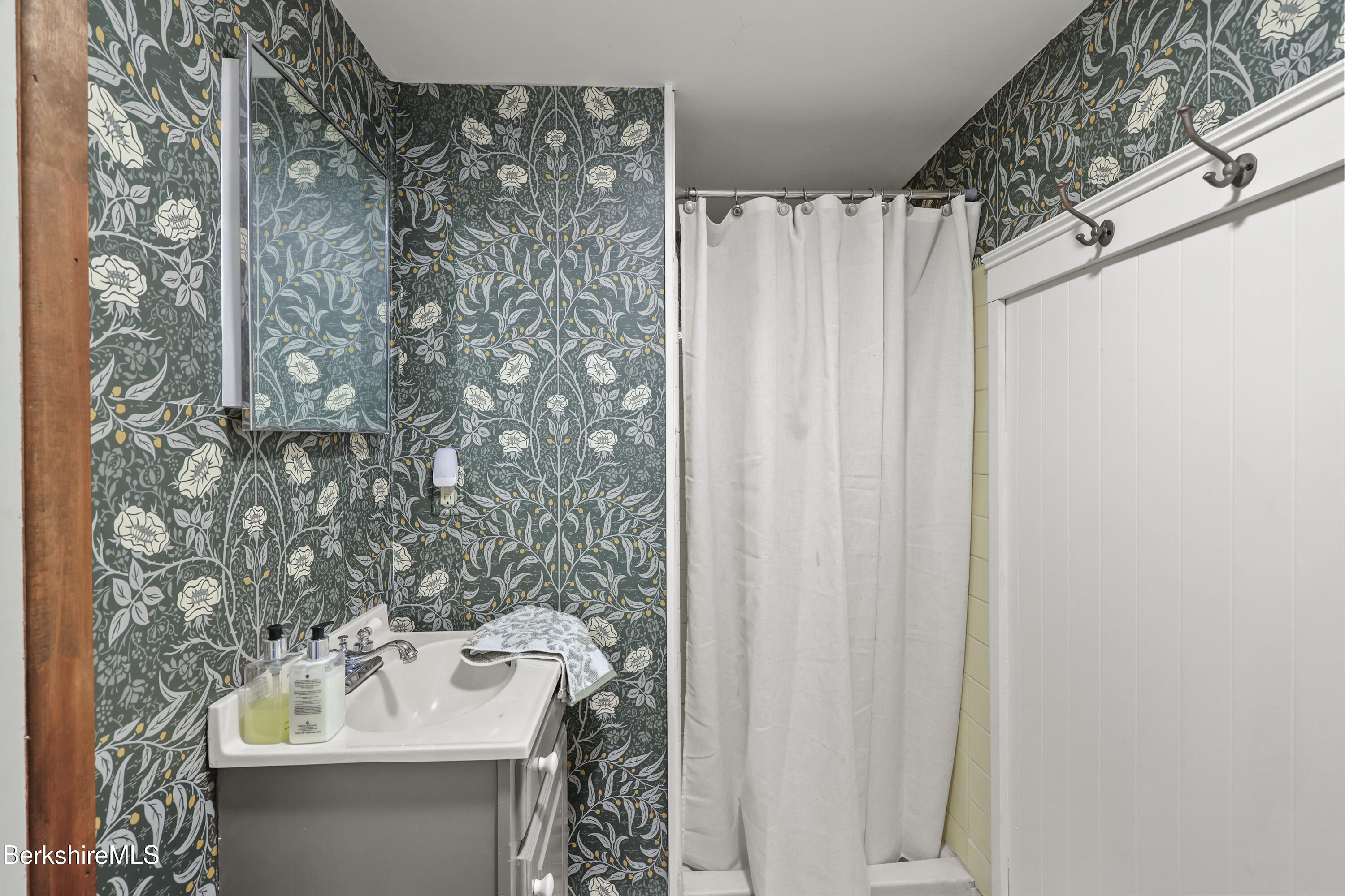 203-205 Main Street Hancock, MA 01237 - Photo 29 of 53 Second Floor Bathroom Two