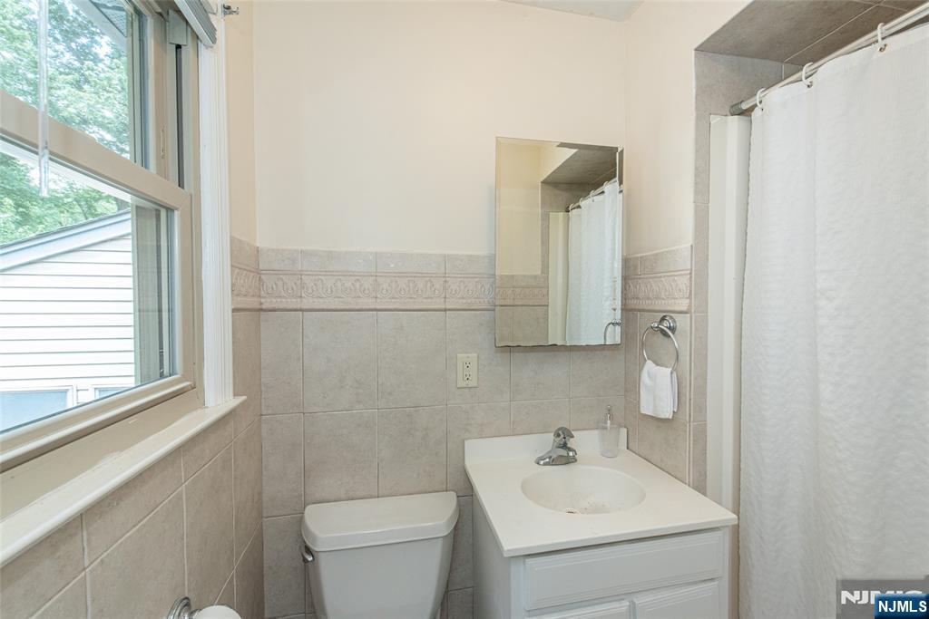 101 Rolling Ridge Road West Milford, NJ 07480 - Photo 23 of 33