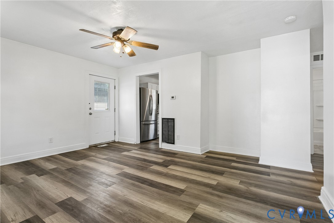 401 Melville Road Hampton, VA 23661 - Photo 3 of 25