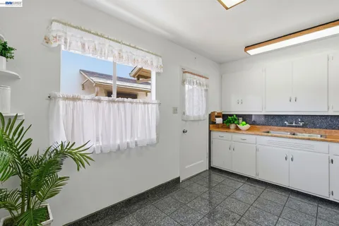 $799,000 | 3838 Monterey Boulevard, San Leandro, CA 94578