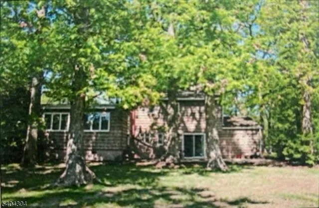 front view of house with a yard