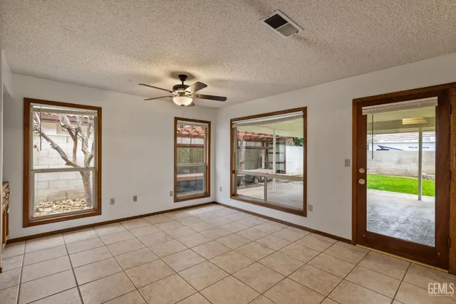 $525,000 | Undisclosed Address, Bakersfield, CA 93308