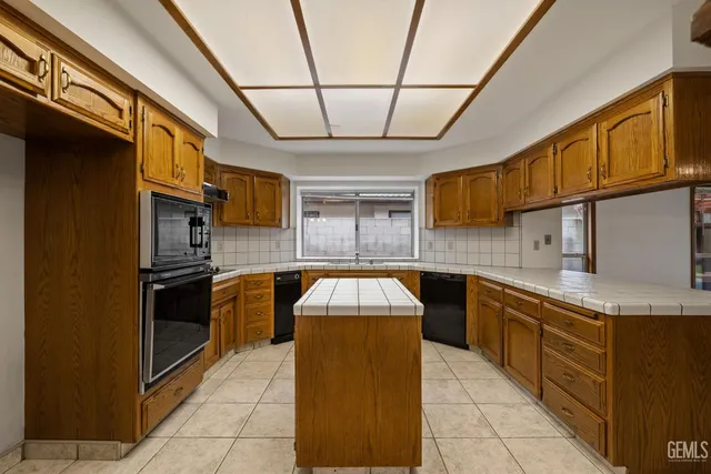 $525,000 | Undisclosed Address, Bakersfield, CA 93308